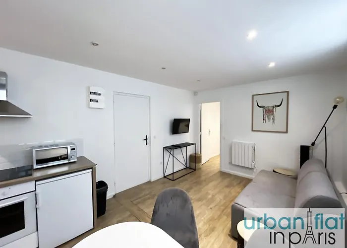 Urban Flat 184 - Charming 1 Bdr Flat In *